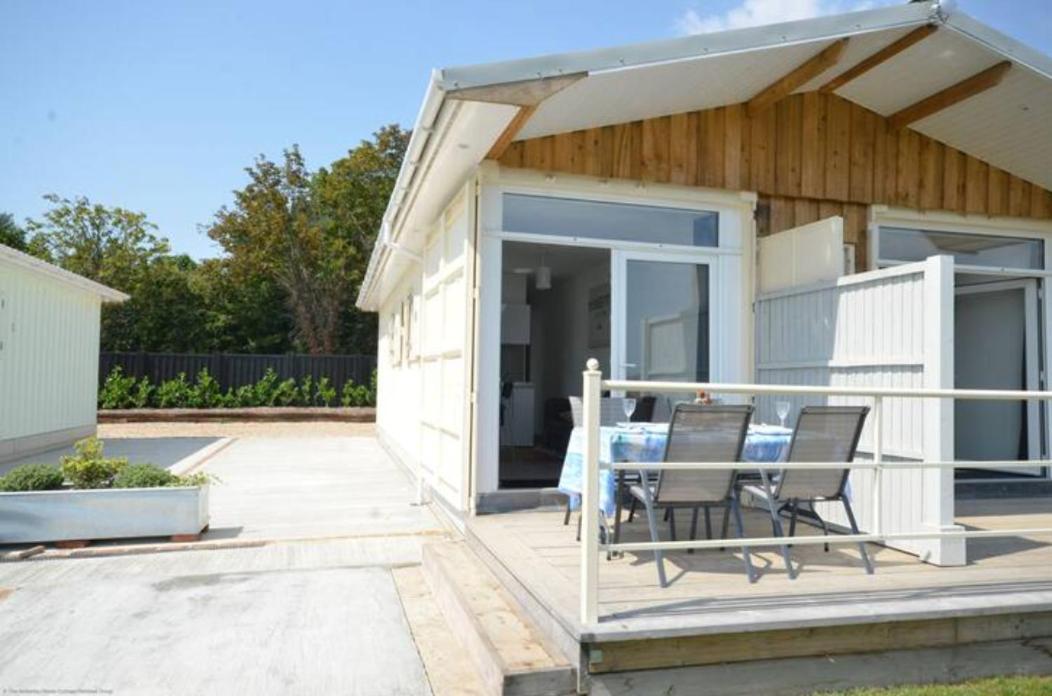 Lake Lodges Chichester Exterior foto